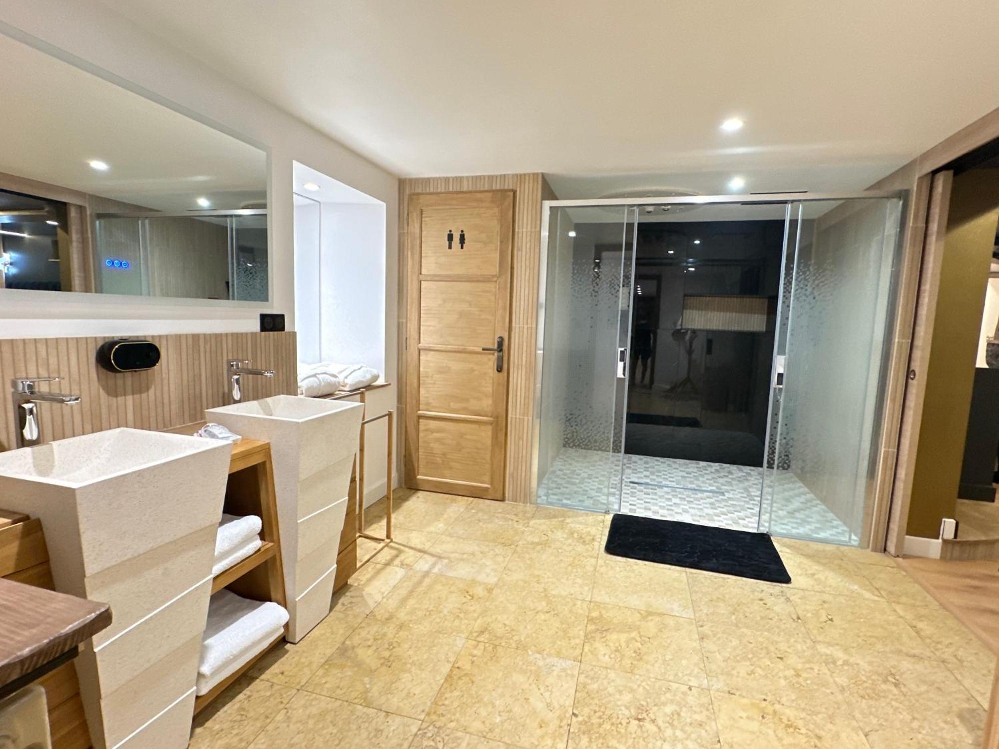 Bed and Breakfast Eden De Roques Castres  Esterno foto
